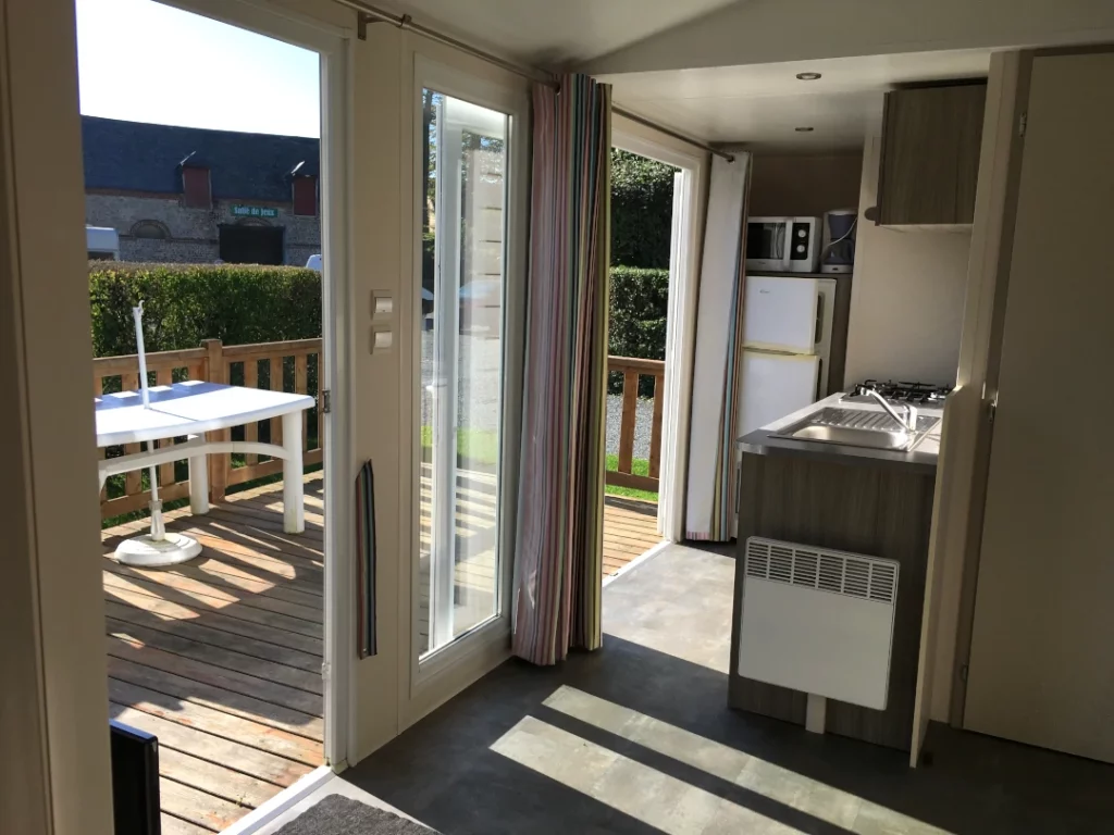 Mobil-home 6 couchages - pièce à vivre